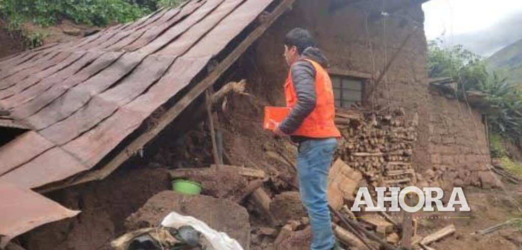 Declaran en emergencia a Huariaca tras deslizamiento de cerro