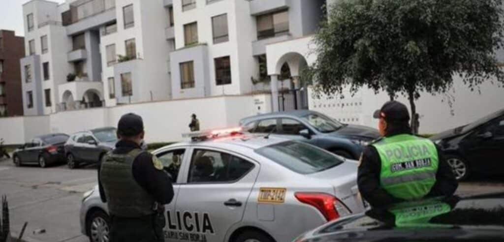 Allanan casa de comandante general de la PNP tras fotografía junto a ‘El Español’