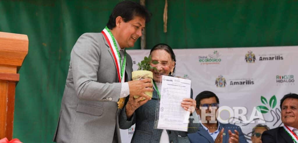 Realizan pasacalle y homenajes por el Día Internacional de la Mujer en Amarilis