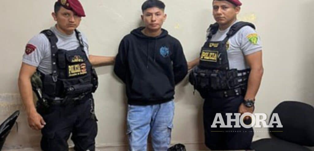 Mototaxista fue detenido en poder de 140 bolsitas de marihuana