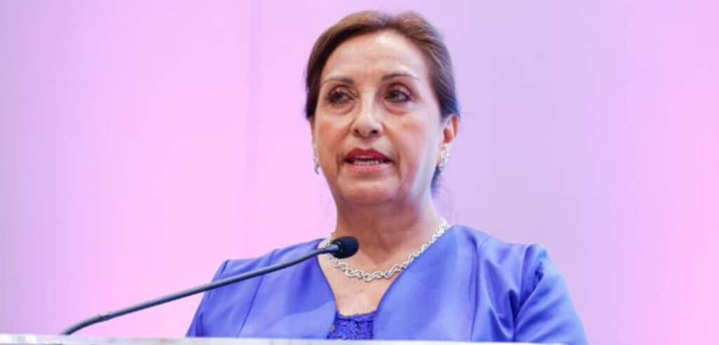 Boluarte tras baja aprobación: "Seguiré cumpliendo el cargo de presidenta con esmero"