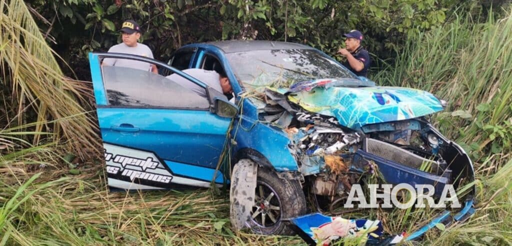 Tres personas resultaron heridos tras despiste de automóvil