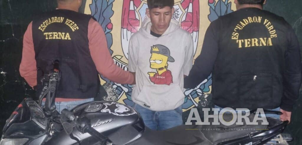 Sujeto se movilizaba con una motocicleta robada con placa falsa