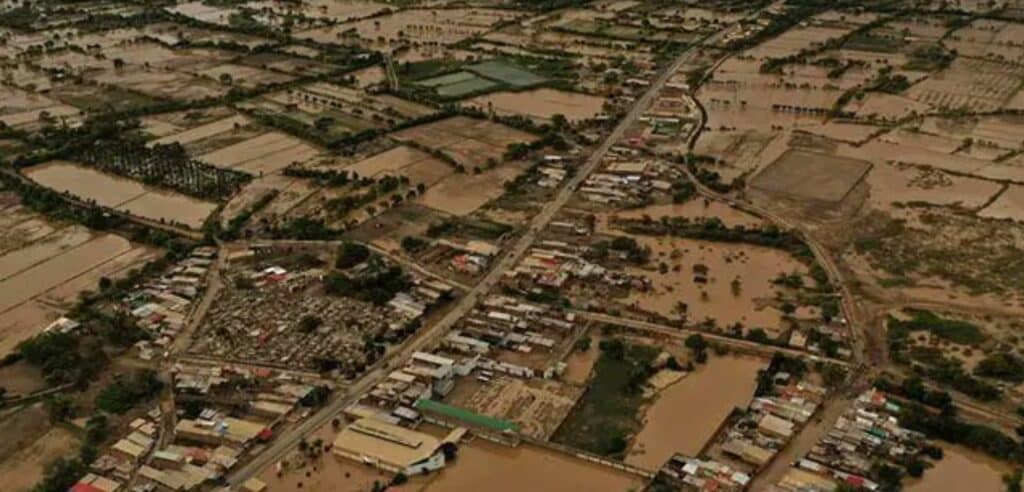 Lluvias dejan 59 fallecidos y más de 12 mil damnificados