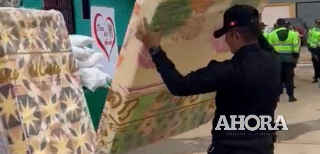 Entregan colchones y sábanas a policías que laboran en el penal de Potracancha