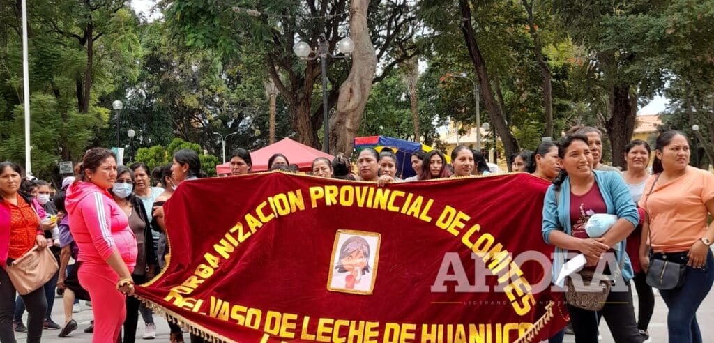 Madres del Vaso de Leche tomaron instalaciones de la Municipalidad de Huánuco