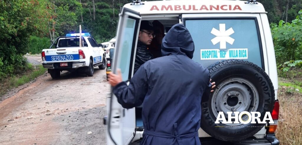 Fuertes lluvias causan colapso de viviendas y daños en Puerto Bermúdez y Palcazu