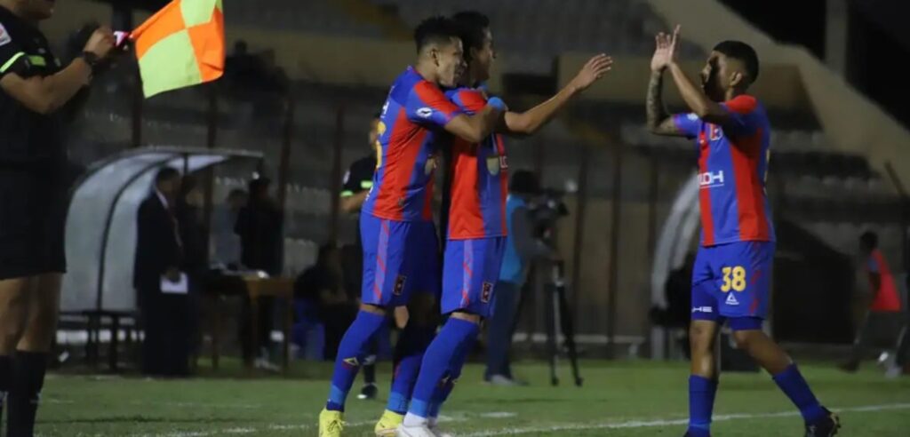 Los locales se hicieron respetar en la primera fecha de la Liga 2