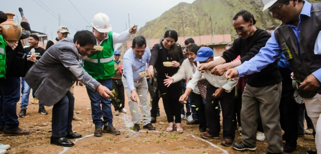 Pulgar aseguró que obras en Tingo María y Ambo serán culminadas antes de fin de año