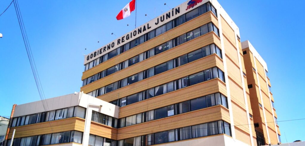 Director de Transporte de Junín, Danilo Carhuaz, habría contratado 7 proveedores que trabajaron para él en Pasco