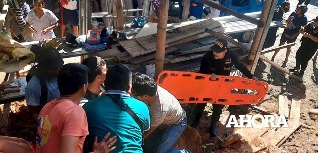 Obrero fue sepultado por deslizamiento de tierra y termina con las piernas fracturadas