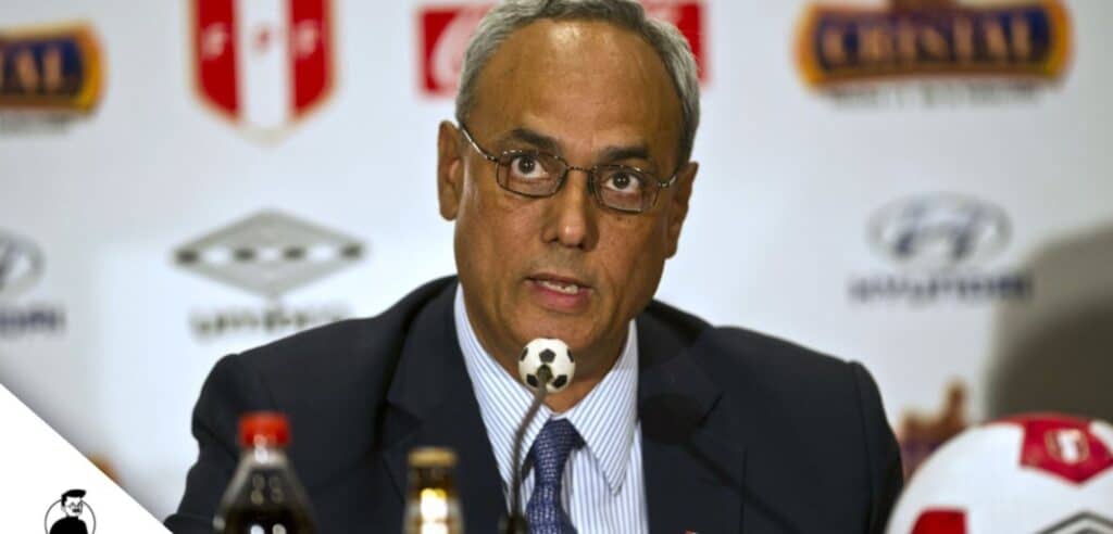 FIFA inhabilita de por vida al expresidente de la FPF Manuel Burga por sobornos