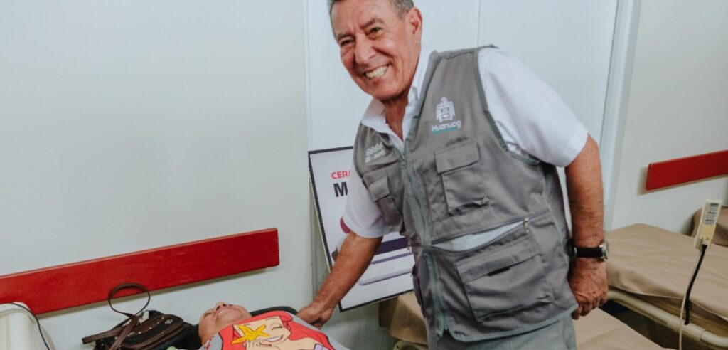 Habilitan 10 camillas terapéuticas para atención a huanuqueños