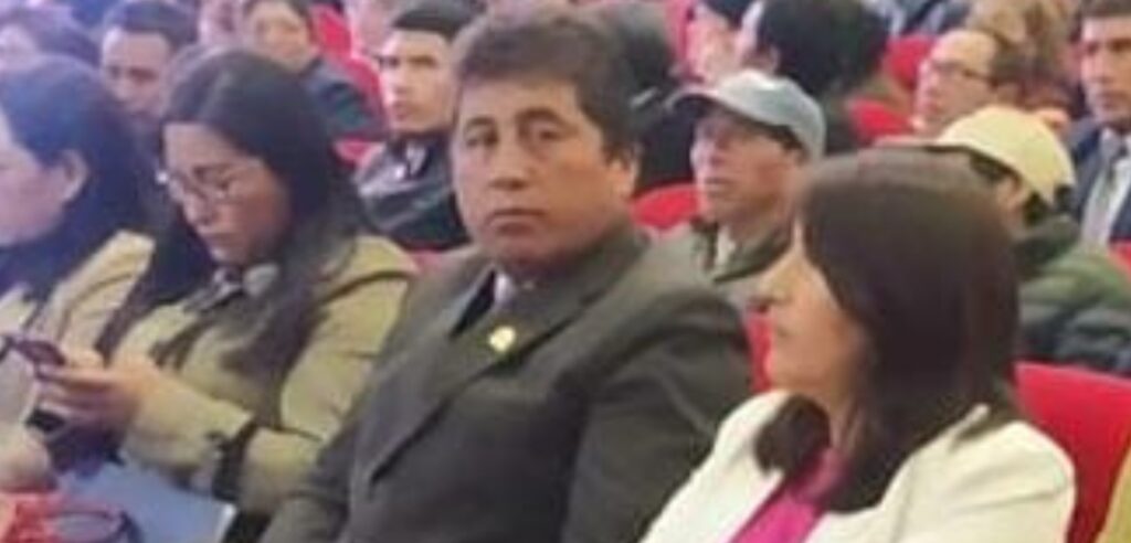 Alcalde de Pasco no logra imponer orden en el transporte público