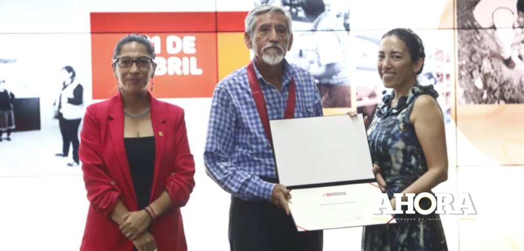 Arqueólogo huanuqueño recibió reconocimiento de “Personalidad Meritoria de la Cultura”