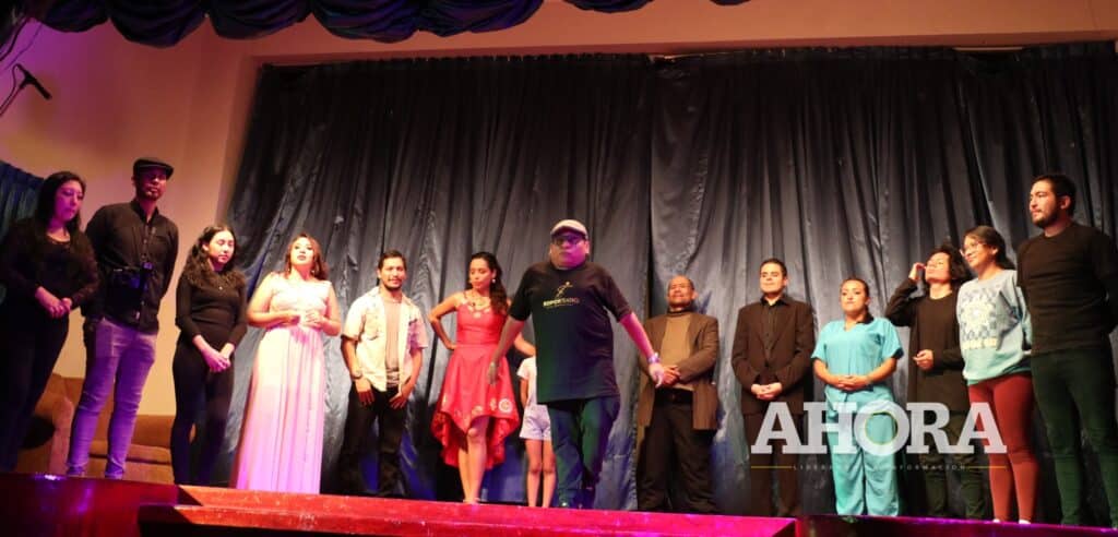 Elenco SoporTeatro estrenó obra “Don Félix en las Tinieblas” por el Día del Teatro