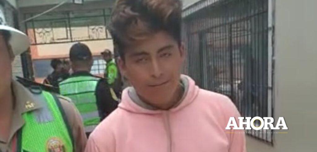 Capturan a ladronzuelo que cogoteó a mujer para robarle su celular