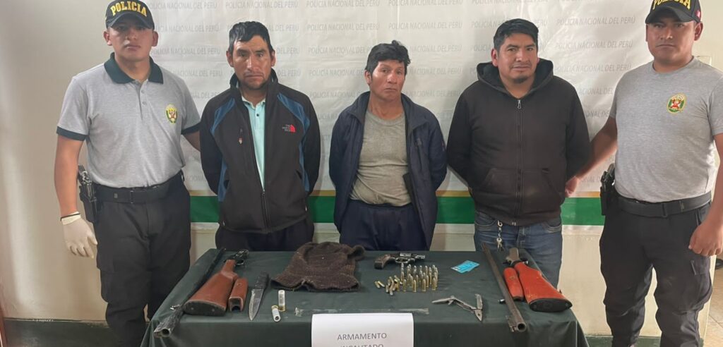 Envían a prisión a tres comuneros por tenencia ilegal de armas de fuego