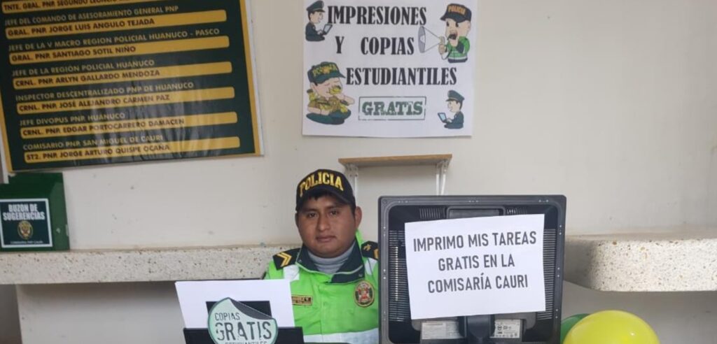 Policías instalan fotocopiadora para apoyar a escolares en Cauri
