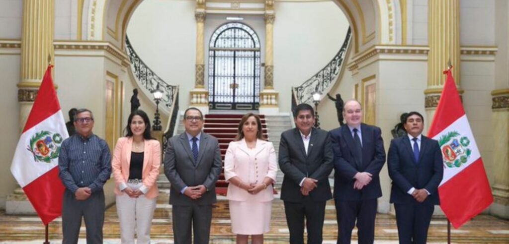 Vicegobernador de Huánuco y Dina Boluarte abordaron proyecto de nueva Carretera Central