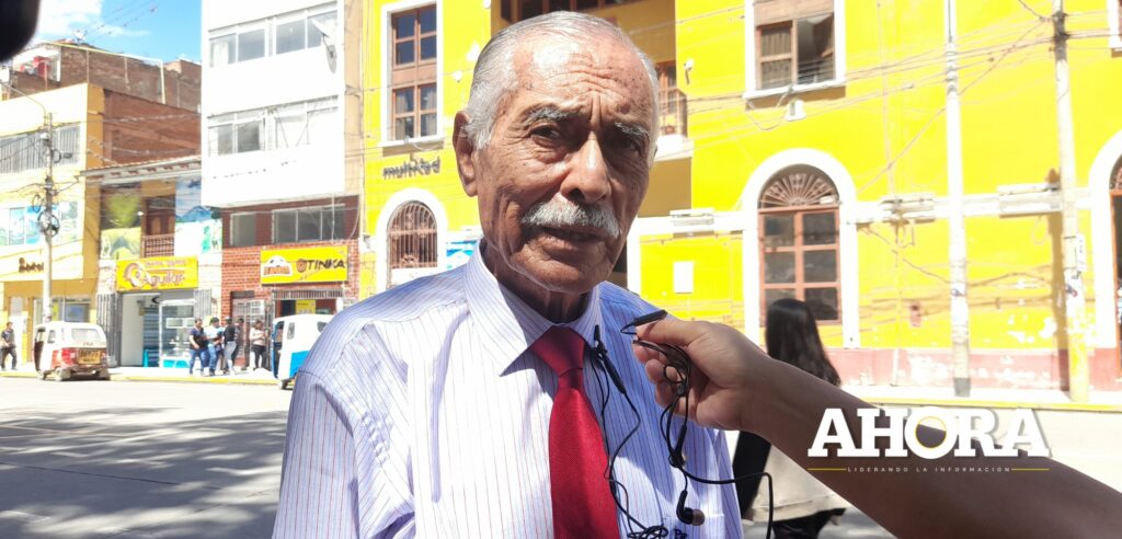 Instan motivar a jóvenes para que se involucren en política