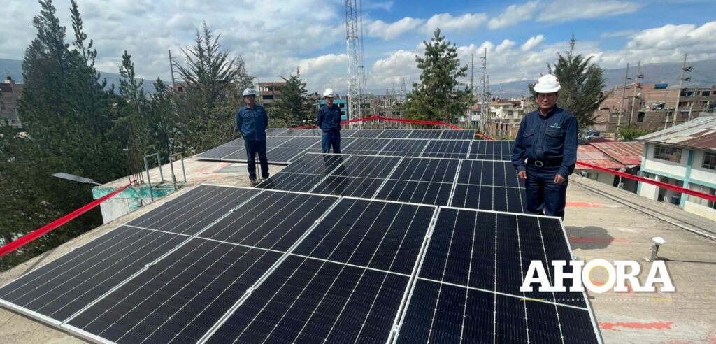 Electrocentro inaugura 8 módulos de paneles solares que generará energía renovable