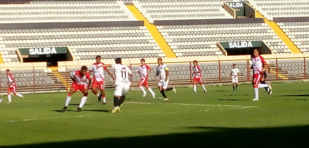 Construcción Civil venció al León y lo eliminó de la Copa Perú