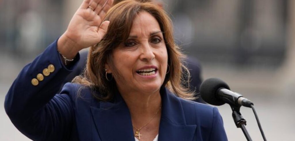 Dina Boluarte deslinda responsabilidad en peruanos muertos en protestas sociales