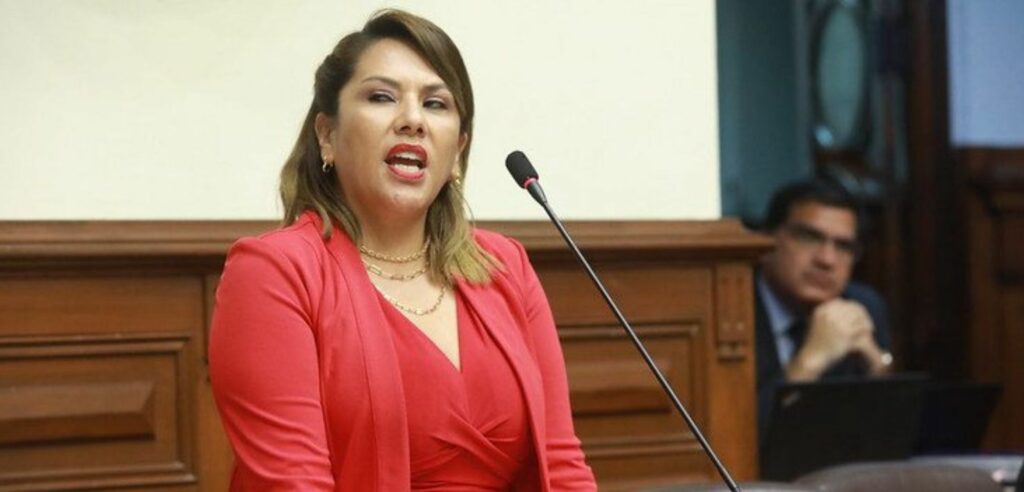 Congresista Digna Calle solo cumplió con una semana de representación en el 2023