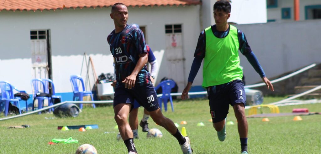 Alianza UDH y Alfonso Ugarte se enfrentarán hoy a las 8 de la noche