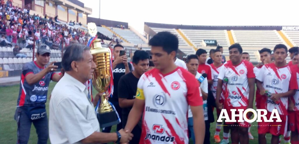 Construcción Civil venció a Unheval y es el campeón