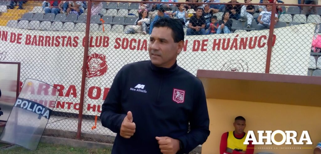 ¿Carlos Cortijo dejaría la DT de León de Huánuco? Te contamos todo