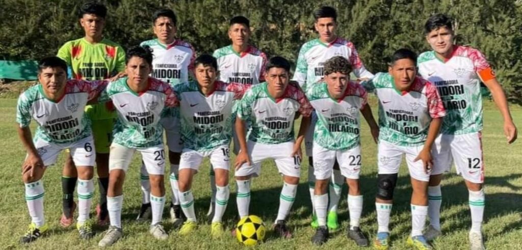 Insólito. Definición por penales fue arbitrado por un jugador en Amarilis