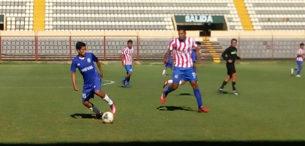 Unheval derrotó al Grau y clasificó a la etapa provincial