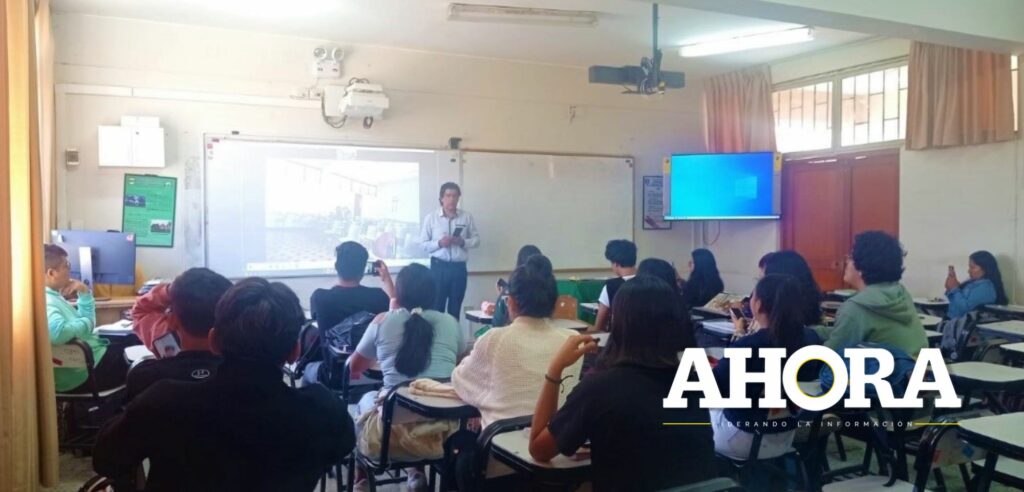 Unheval realizó clases espejo con la Universidad Católica Manizales de Colombia