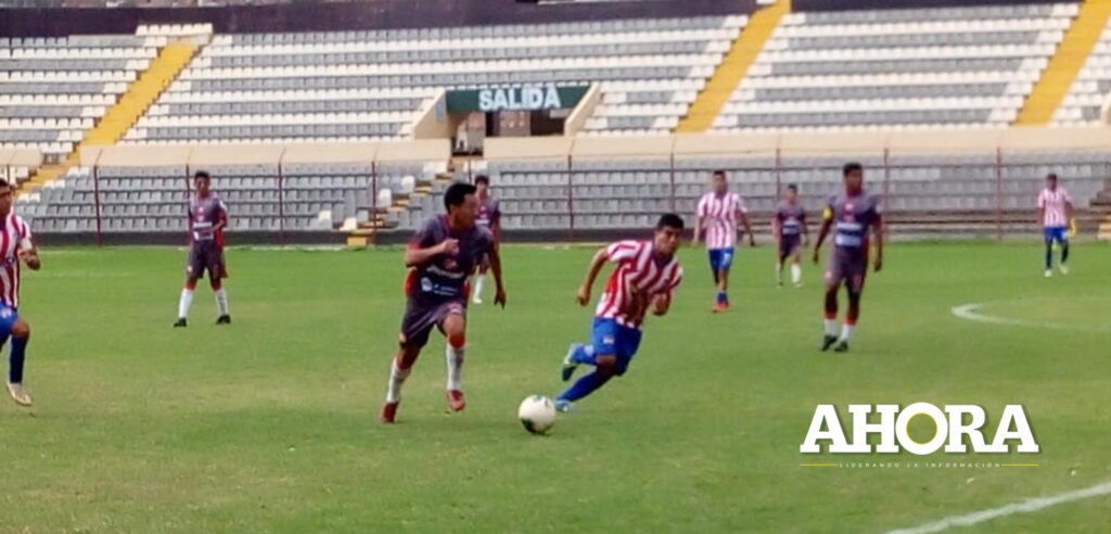 Construcción Civil goleó al Grau y es puntero de la liguilla