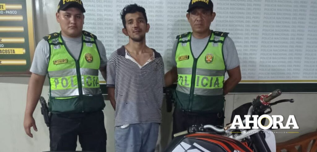 Joven cae conduciendo motocicleta que había sido robada minutos antes de la UDH