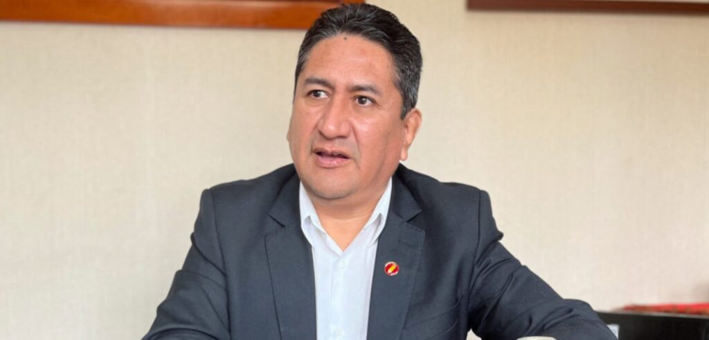 Vladimir Cerrón y CEN de Perú Libre habrían gastado más de S/2 millones “sin rendir cuentas”