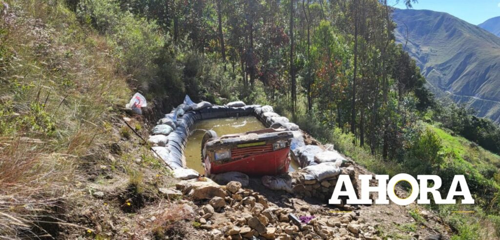 Adolescente perdió la vida tras despistarse y caer por pendiente a bordo de vehículo