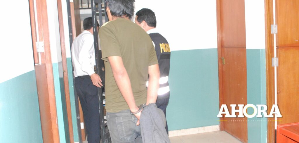 Dictan prisión para sujeto que portaba 1697 vídeos de pornografía infantil en su celular