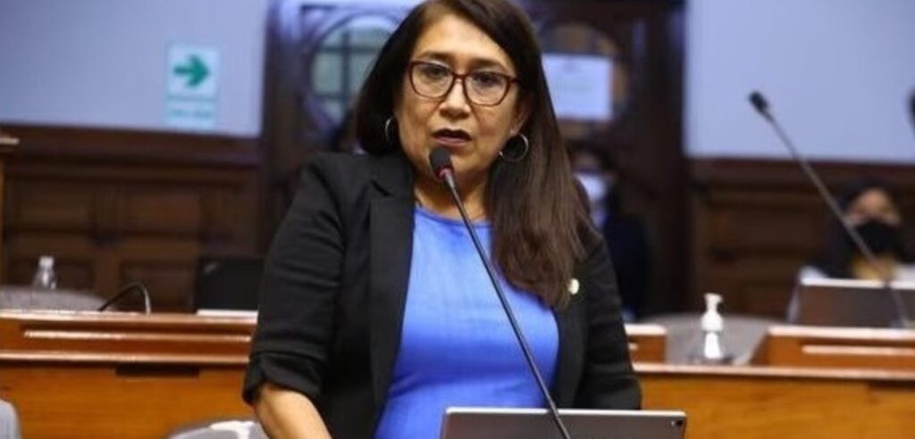 Denuncian a congresista AP Marleny Portero por exigir donaciones a sus trabajadores