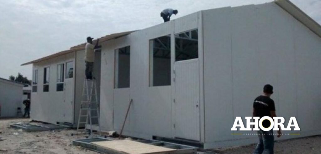 Director del colegio Juan Velasco reclama aulas prefabricadas para proseguir año escolar