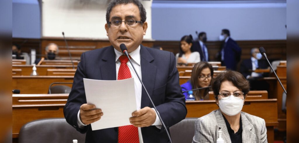 Congresista Luis Picón se unió a la bancada de Podemos Perú de José Luna Gálvez