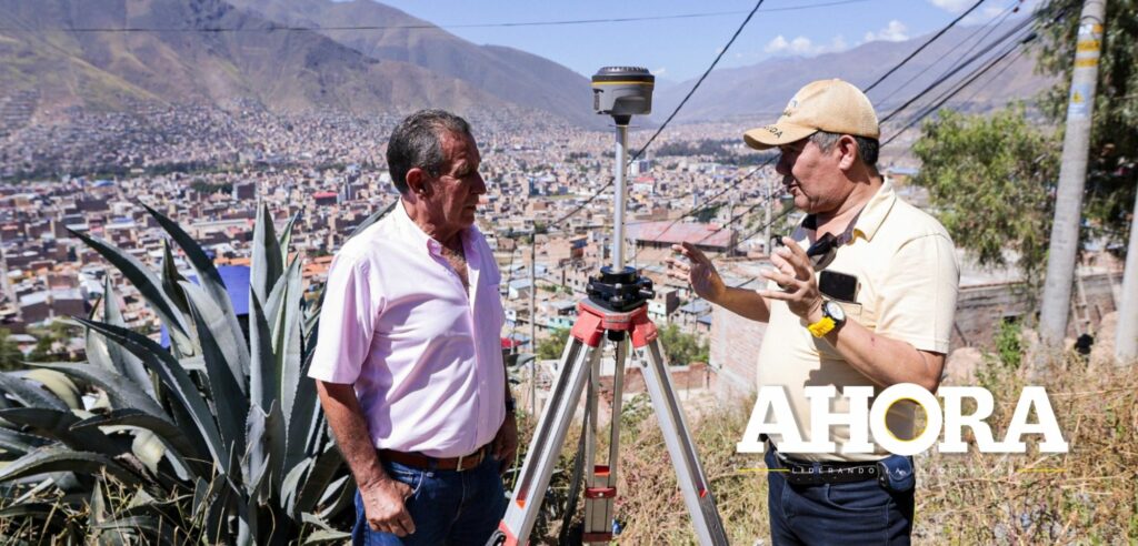 Instalan puntos geodésicos para levantamiento topográfico en Aparicio Pomares