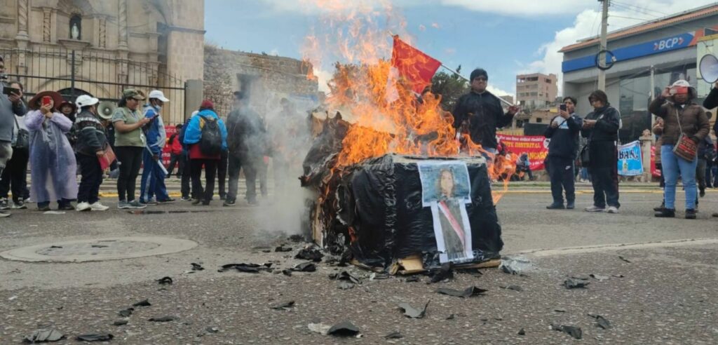 Puno rechaza a prefectos y subprefectos designados por el Gobierno de Dina Boluarte