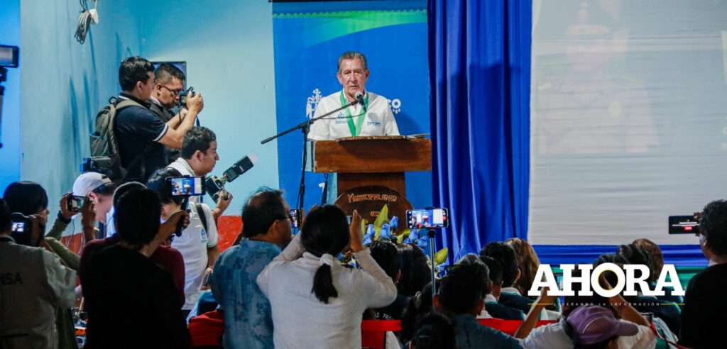 Antonio Jara realizó la primera audiencia de rendición de cuentas en Las Moras