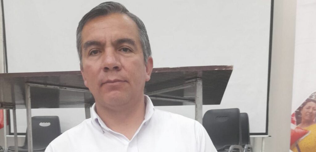 Viceministro de Agricultura suscribe convenio con Núcleo Ejecutor de Pachitea