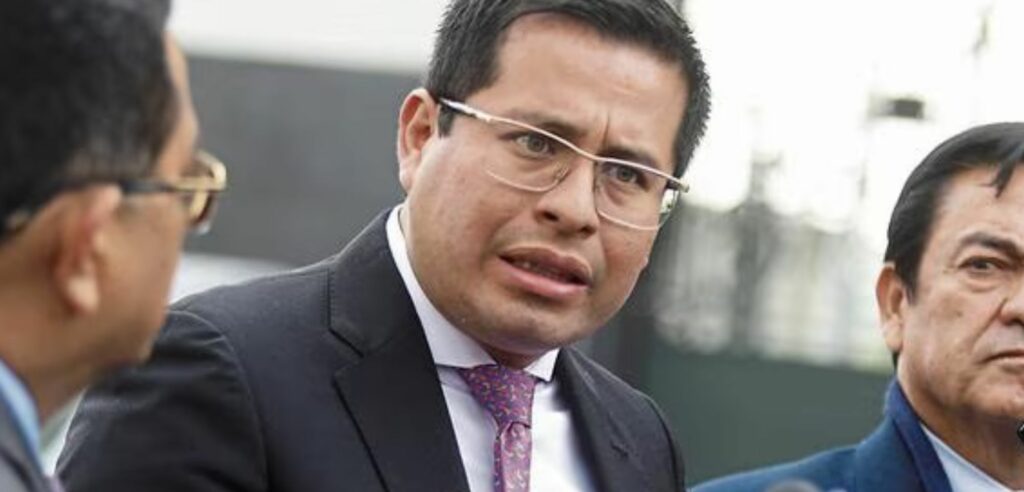 El exabogado del expresidente Pedro Castillo, Benji Espinoza, cuestionó la teoría del caso elaborada por Eduardo Pachas.