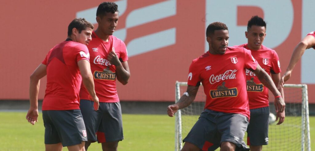 Selección peruana entrena en Seúl para el amistoso ante Corea del Sur