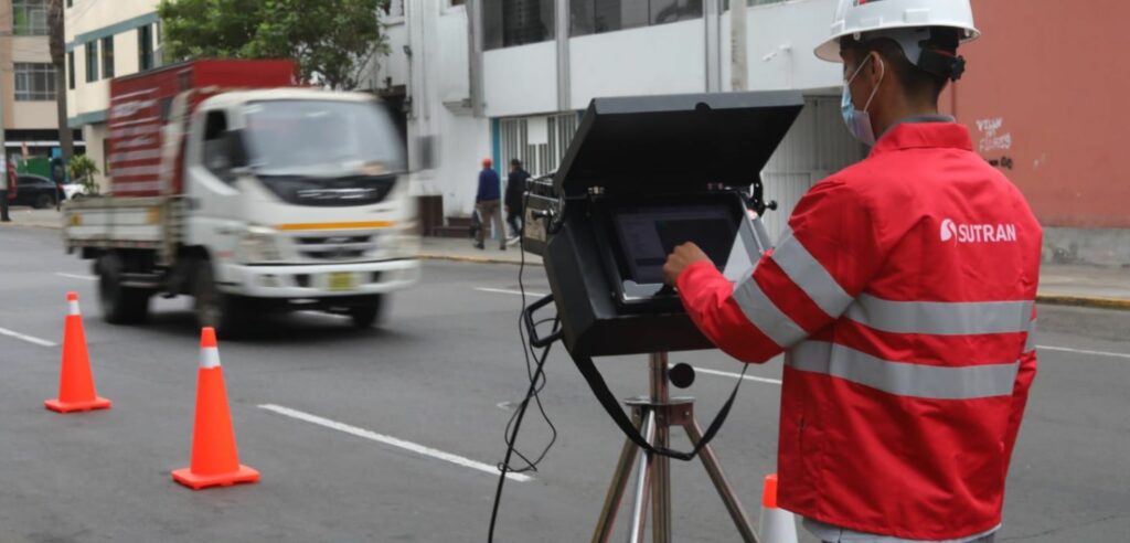 Cinemómetros registrarán exceso de velocidad en carreteras de Huánuco